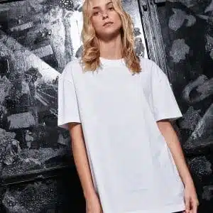 Women's oversized boyfriend tee