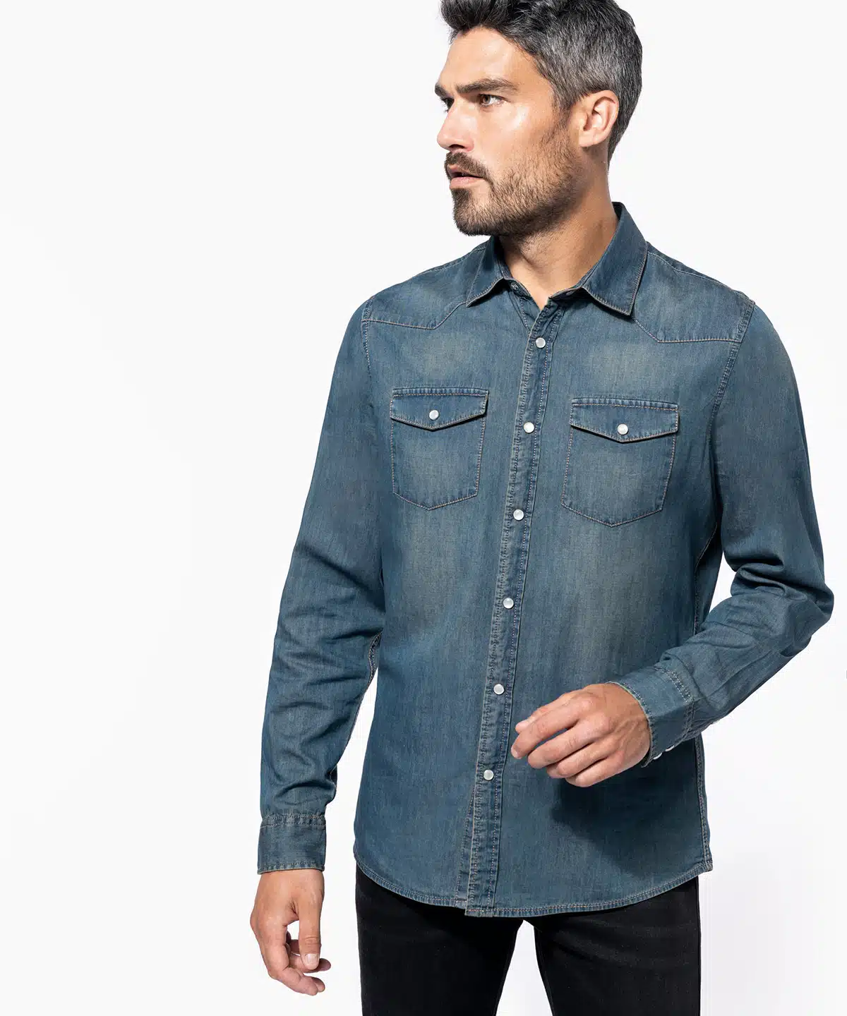 Men's long-sleeved denim shirt