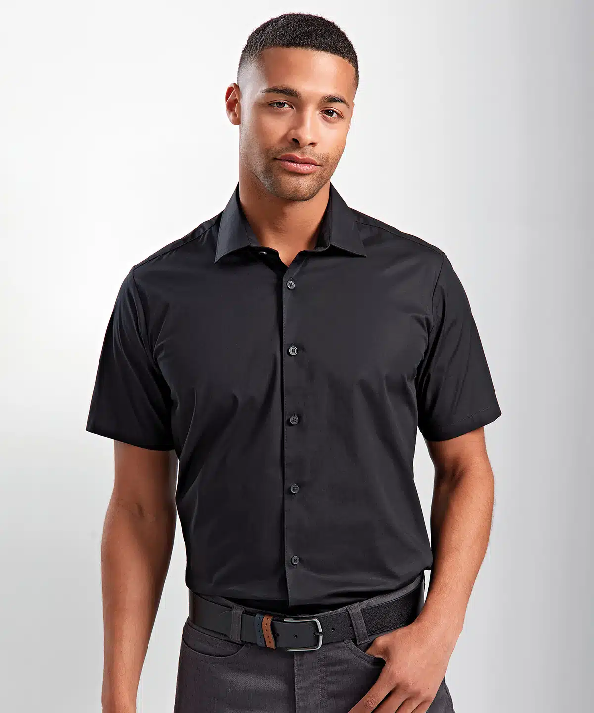 Stretch fit cotton poplin short sleeve shirt